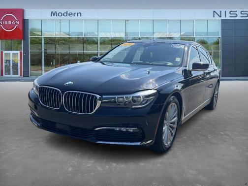 2016 BMW 740 i