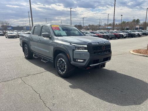 2025 Nissan Frontier PRO-4X