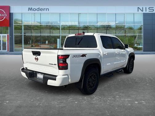 Glacier White 2023 Nissan Frontier PRO-4X