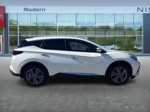 2023 Nissan Murano Platinum