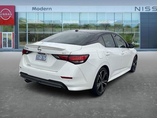 2021 Nissan Sentra SR