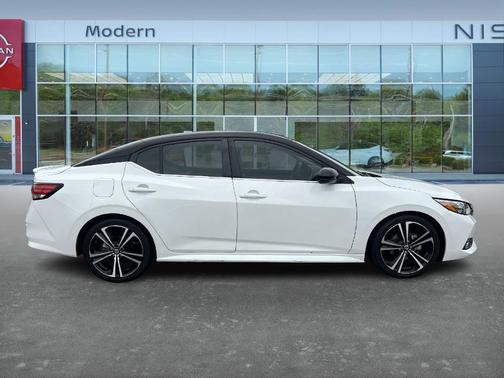 2021 Nissan Sentra SR