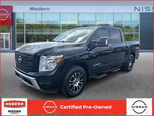 2024 Nissan Titan SV