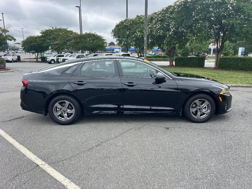 Black 2023 Kia K5 LXS