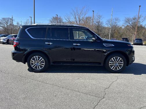 2024 Nissan Armada SL