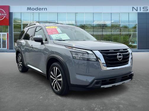 2024 Nissan Pathfinder Platinum