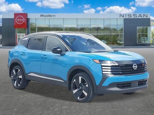 2t Ice Blk Roof 2026 Nissan Kicks SR