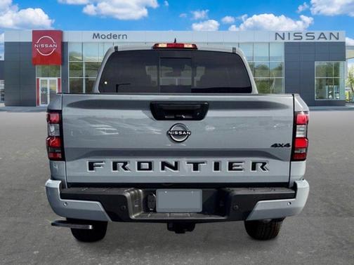 Boulder Gray Metallic 2026 Nissan Frontier SV