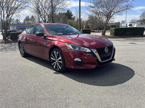 2022 Nissan Altima 2.5 SR