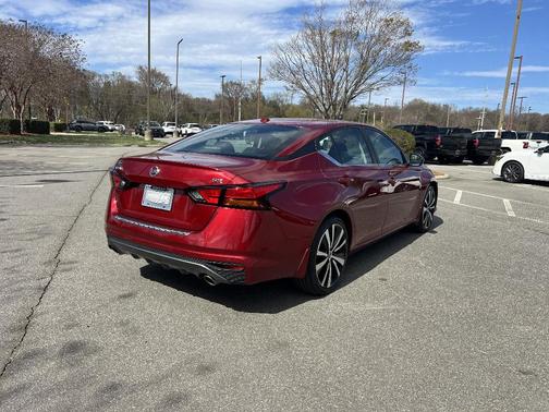 2022 Nissan Altima 2.5 SR