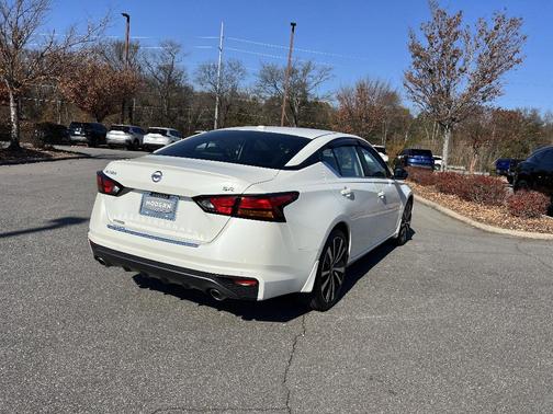 2021 Nissan Altima 2.5 SR