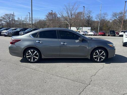 2017 Nissan Altima 2.5 SR