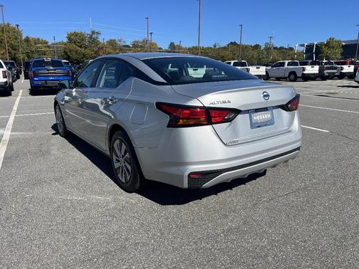 2022 Nissan Altima 2.5 S
