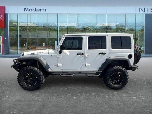 White 2018 Jeep Wrangler JK Unlimited Rubicon