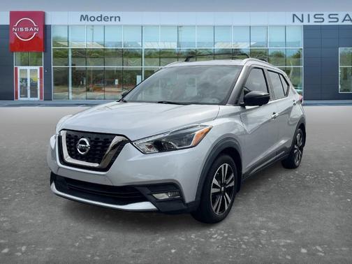 2019 Nissan Kicks SR