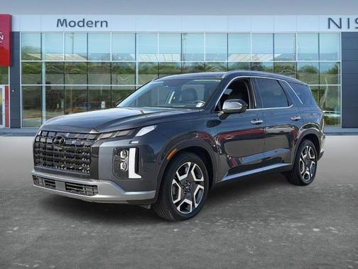 Gray 2024 Hyundai PALISADE Limited