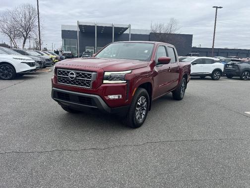 2024 Nissan Frontier SL