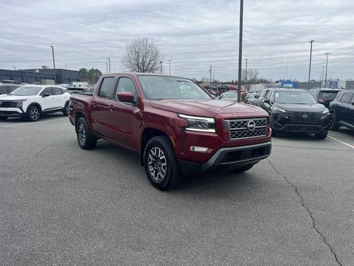 2024 Nissan Frontier SL