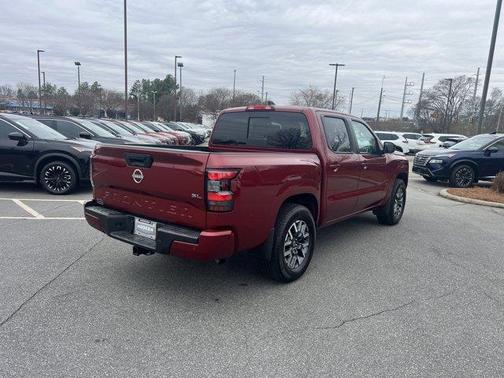 2024 Nissan Frontier SL