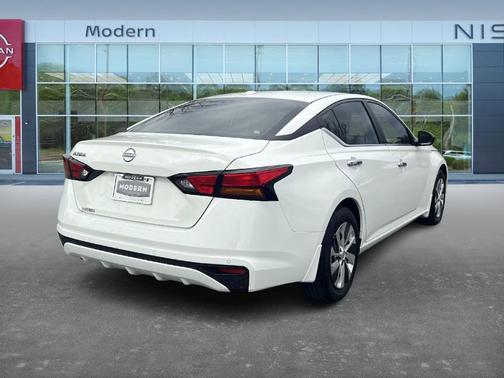 2025 Nissan Altima S