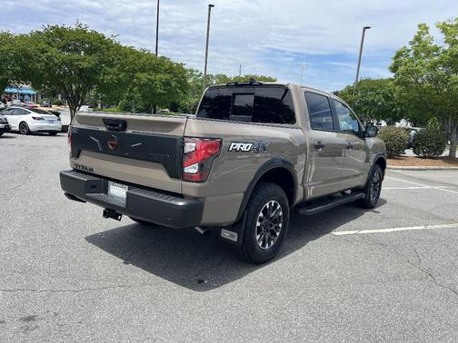 2024 Nissan Titan PRO-4X