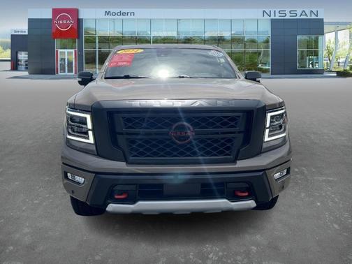 2024 Nissan Titan PRO-4X