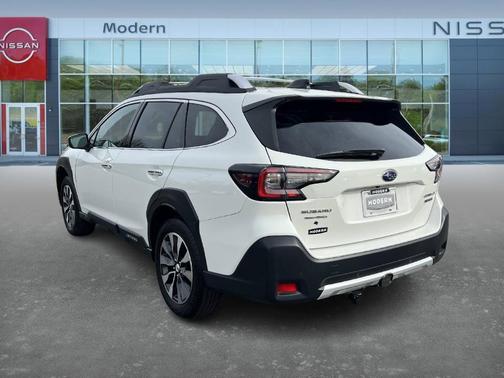 2023 Subaru Outback Touring
