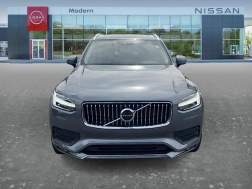 2020 Volvo XC90 T6 Momentum 7 Passenger