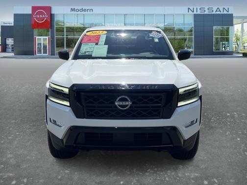 Glacier White 2023 Nissan Frontier SV