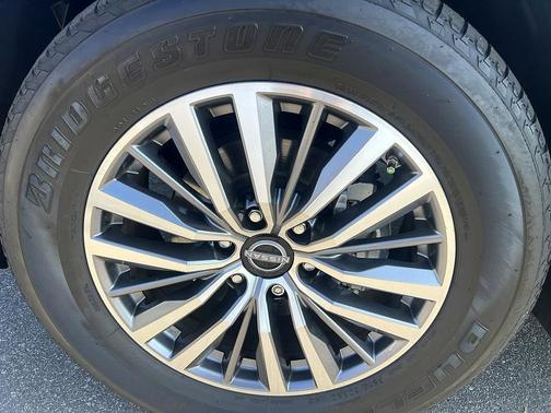 2023 Nissan Armada SL