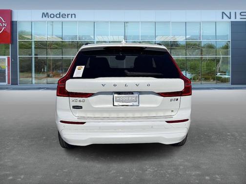 2023 Volvo XC60 B5 Core