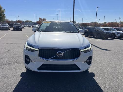 2023 Volvo XC60 B5 Core