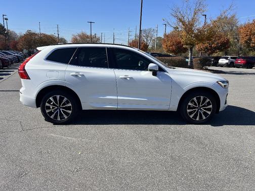 2023 Volvo XC60 B5 Core