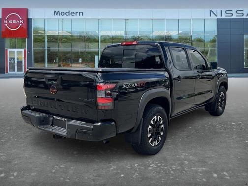 Black 2024 Nissan Frontier PRO-4X