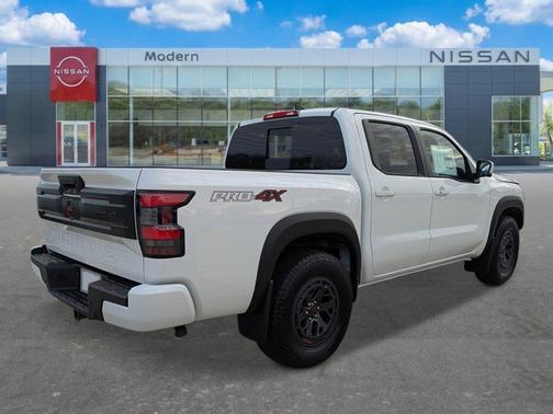 Glacier White 2026 Nissan Frontier PRO-4X