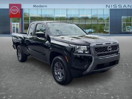 Black 2025 Nissan Frontier SV