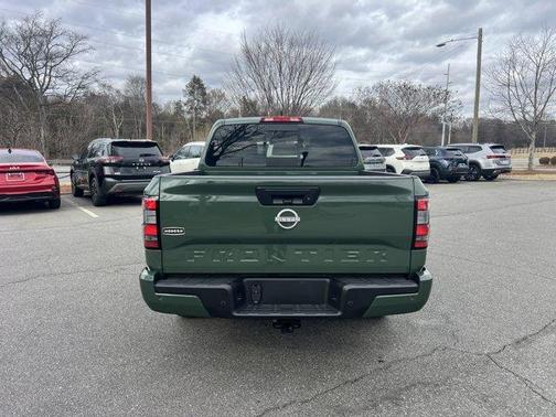 2025 Nissan Frontier SV