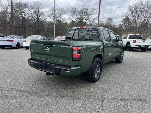 2025 Nissan Frontier SV