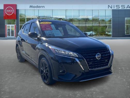 2021 Nissan Kicks SR
