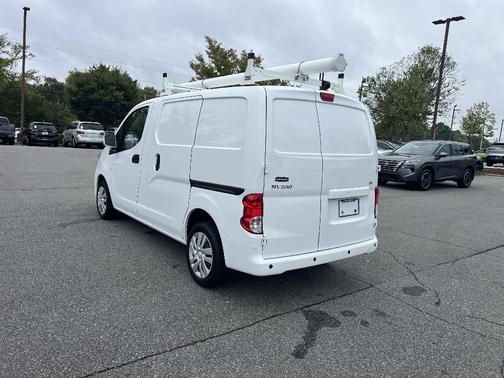 2021 Nissan NV200 SV