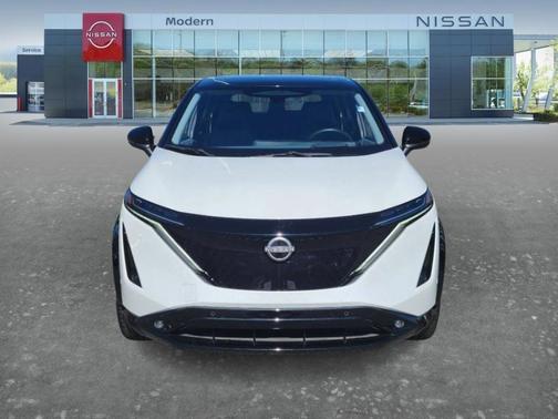 2t Wht Blk Roof 2024 Nissan ARIYA PLATINUM+