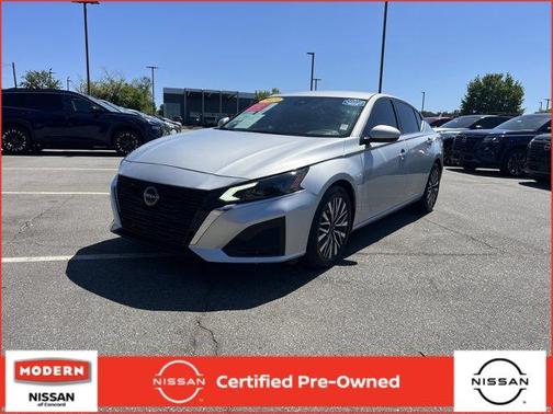 Silver 2023 Nissan Altima 2.5 SV