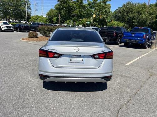 Silver 2023 Nissan Altima 2.5 SV
