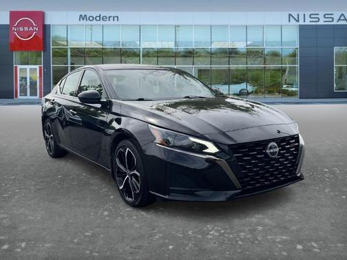 Black 2024 Nissan Altima 2.5 SR