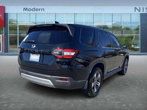 2023 Honda Pilot EX-L 8-Passenger