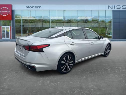 2019 Nissan Altima 2.5 SR