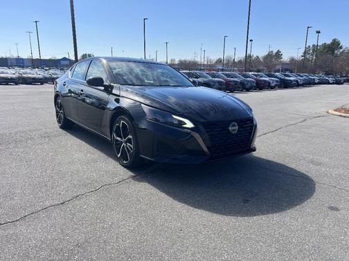 2024 Nissan Altima 2.5 SR