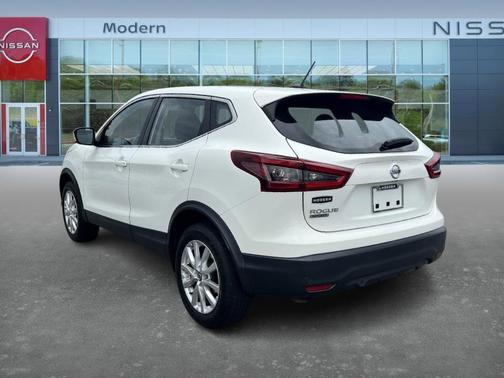 2022 Nissan Rogue Sport S