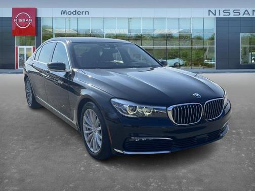 2016 BMW 740 i