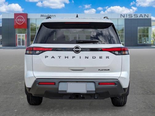 Everest White P 2026 Nissan Pathfinder Platinum